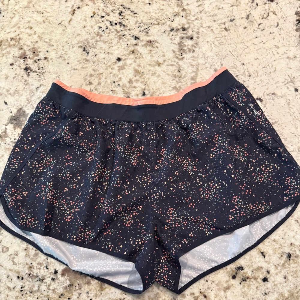 *GENTLY WORN* Women's Decathlon Domyos Hiking Shorts